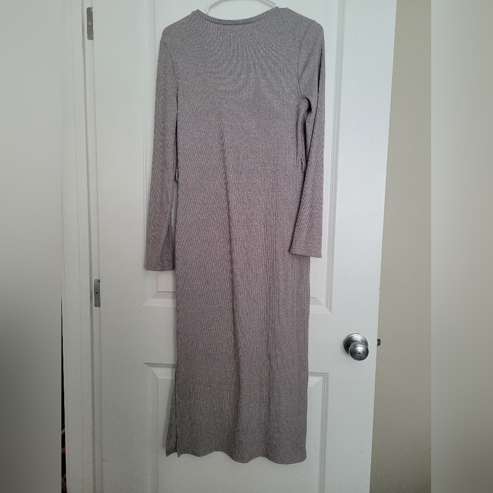 🎉3 for $30 Long Ribbed Dress size medium by Ripe - Picture 2 of 7